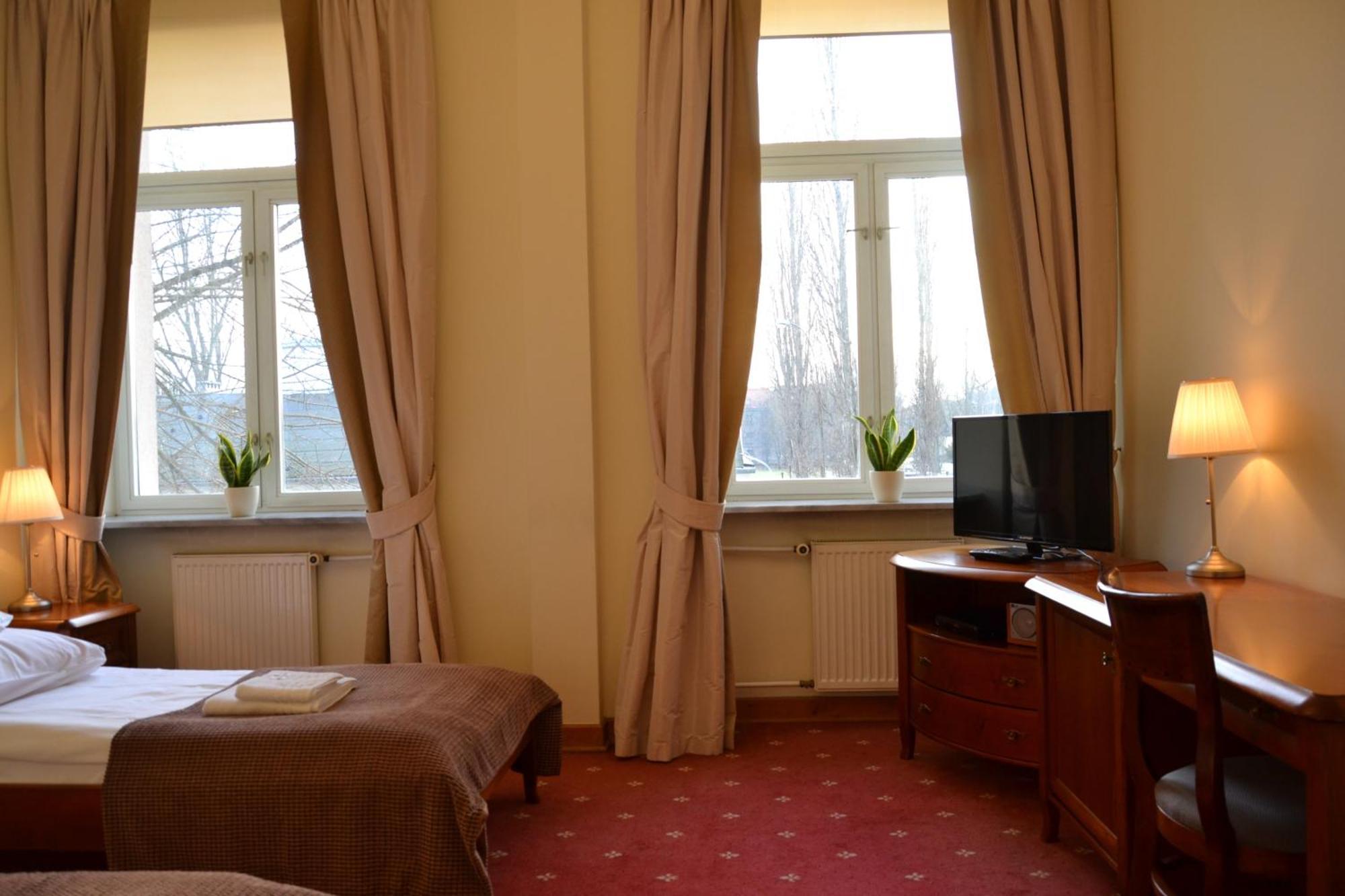 Hotel Lazienkowski Warsaw Room photo