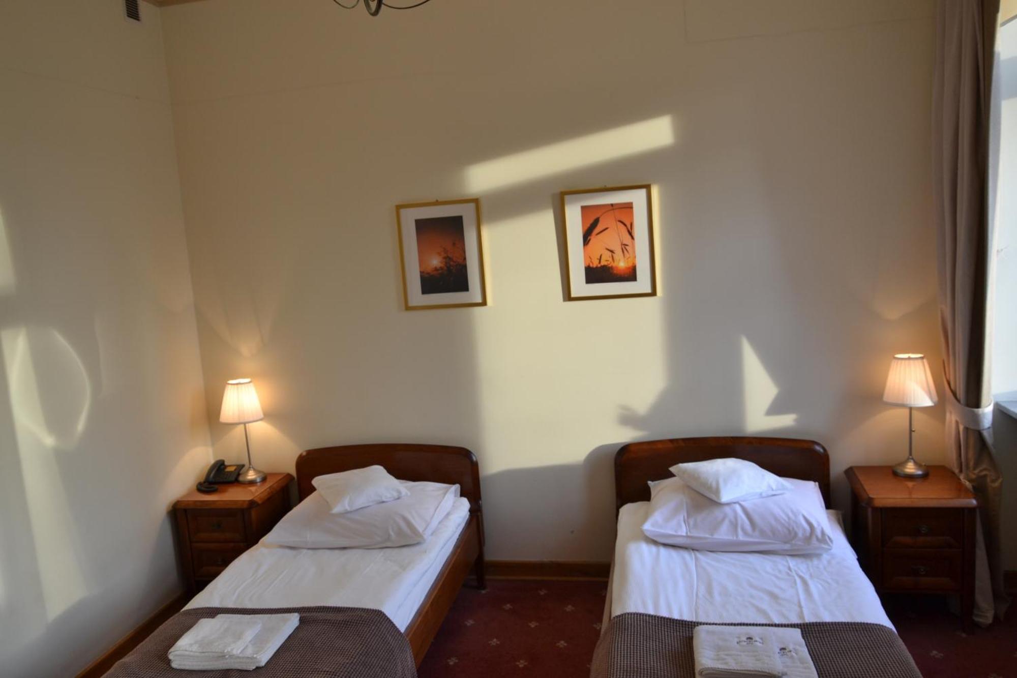 Hotel Lazienkowski Warsaw Room photo