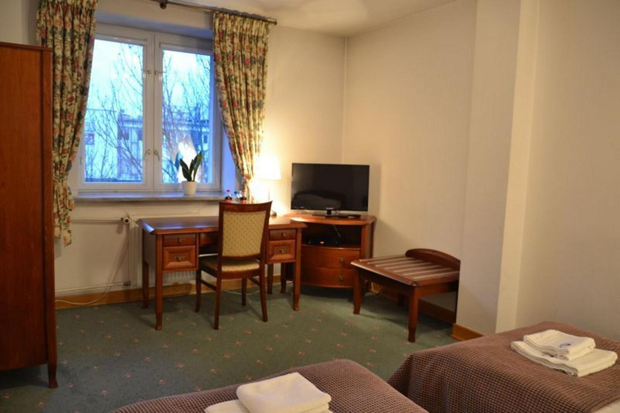 Hotel Lazienkowski Warsaw Room photo