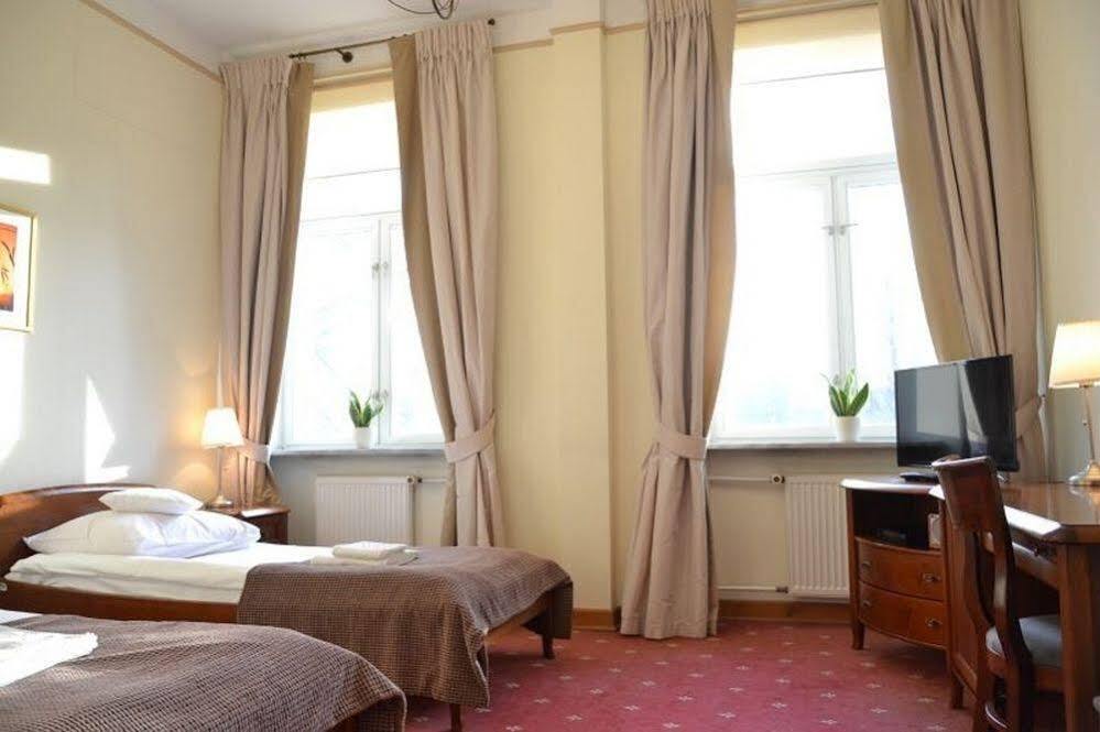 Hotel Lazienkowski Warsaw Exterior photo